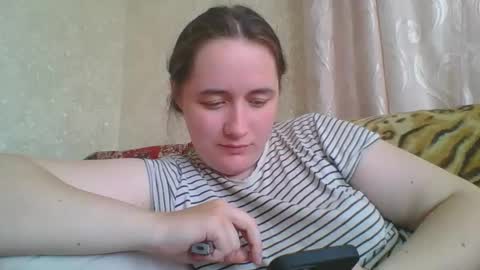 skyressie333 online show from 05-02-26, 12:54