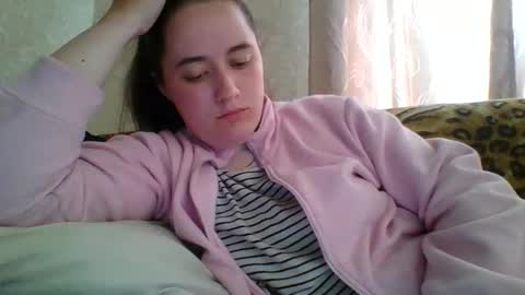 skyressie333 online show from 05-12-26, 06:54