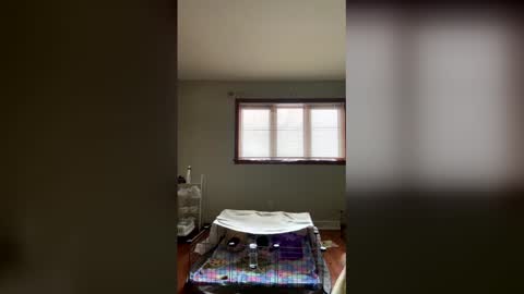 Sky Winters online show from 12-17-25, 03:29