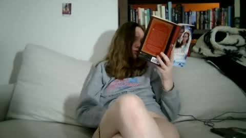 Snapshot of skywinters chatting on 05-01-26, 12:48 Sky Winters online show from 05-01-26, 12:48