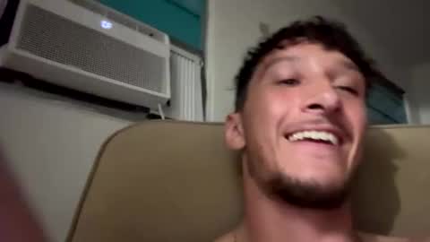 Snapshot of skyydaddy9 chatting on 11-08-25, 03:29 skyydaddy9 online show from 11-08-25, 03:29