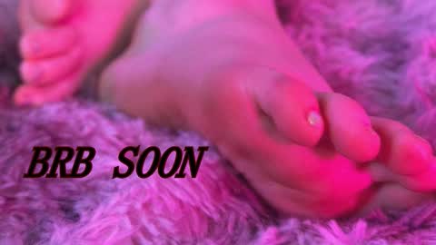 Snapshot of sladadeew chatting on 11-28-25, 08:50 Slada Deew online show from 11-28-25, 08:50