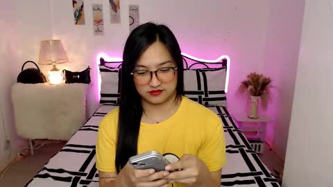 Queen Cyrine online show from 01-10-26, 06:48