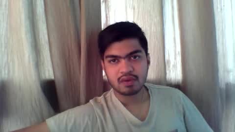 Snapshot of slavesj18 chatting on 11-29-25, 04:48 Add me on hangout sjcool1998 online show from 11-29-25, 04:48