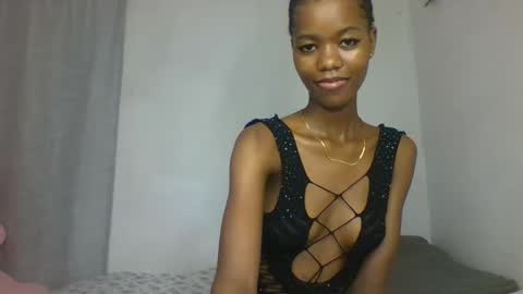 Snapshot of slaybby chatting on 09-21-25, 08:21 Slaybby online show from 09-21-25, 08:21