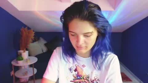 Emilia online show from 10-14-25, 09:04