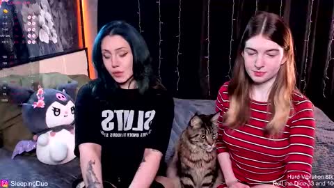 Hi We are Iva and Angela Nice to meet u 3 online show from 11-10-25, 12:04