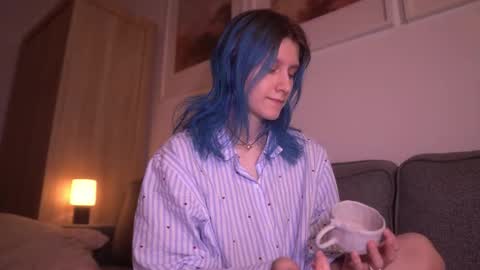 Sonya online show from 12-17-25, 09:32