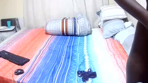 Snapshot of slender_sweetbabe chatting on 07-10-26, 11:24 slender_sweetbabe online show from 07-10-26, 11:24