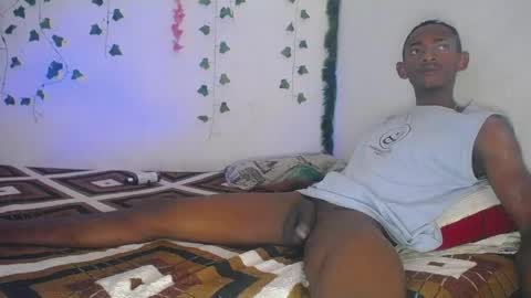 Snapshot of sleyandluna1 chatting on 06-03-26, 01:30 sleyandluna1 online show from 06-03-26, 01:30