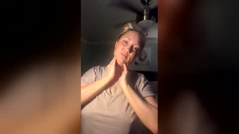 slick96264769 online show from 05-19-26, 04:41