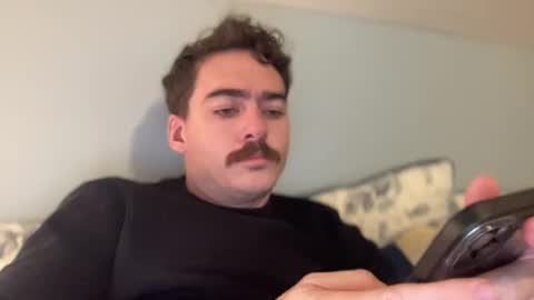 Snapshot of slickmass chatting on 01-29-25, 03:47 SlickMass online show from 01-29-25, 03:47