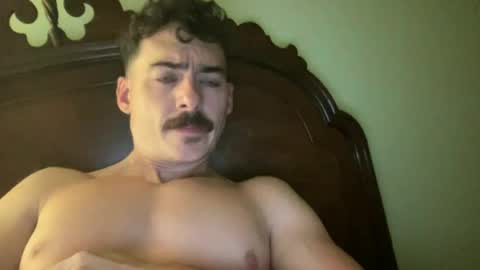 Snapshot of slickmass chatting on 07-07-26, 12:53 SlickMass online show from 07-07-26, 12:53