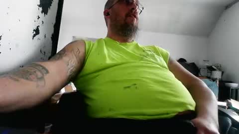 Snapshot of slickwill2391 chatting on 03-18-26, 03:04 slickwill2391 online show from 03-18-26, 03:04