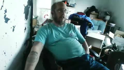 Snapshot of slickwill2391 chatting on 05-10-26, 06:24 slickwill2391 online show from 05-10-26, 06:24