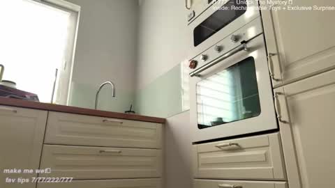 Snapshot of slilith chatting on 03-13-26, 03:40 Your Lilith online show from 03-13-26, 03:40