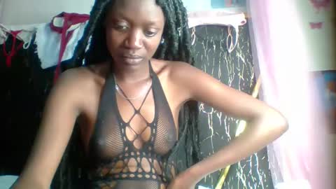 Snapshot of slim_ebony2006 chatting on 11-01-25, 08:44 Anna online show from 11-01-25, 08:44