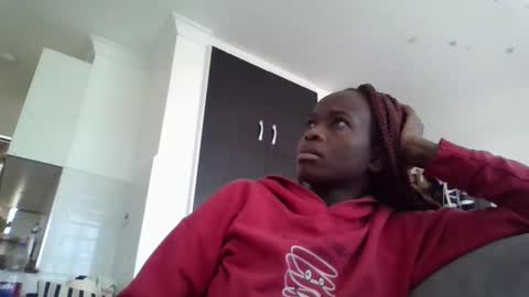 Snapshot of slim_l2 chatting on 11-24-25, 12:05 slim_l2 online show from 11-24-25, 12:05