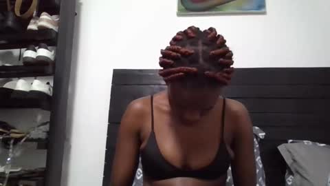 Snapshot of slim_l2 chatting on 12-14-25, 11:42 slim_l2 online show from 12-14-25, 11:42