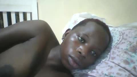 slim_petite_ebony online show from 01-19-25, 10:17