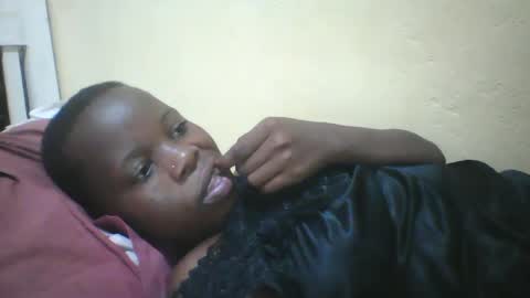 slim_petite_ebony online show from 02-01-25, 10:55