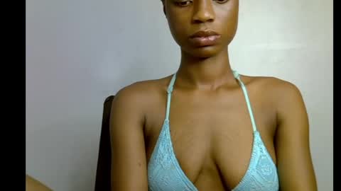 Snapshot of slim_petitqueen chatting on 05-05-26, 08:17 Alice online show from 05-05-26, 08:17