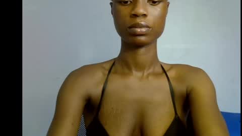 Snapshot of slim_petitqueen chatting on 05-14-26, 10:00 Alice online show from 05-14-26, 10:00