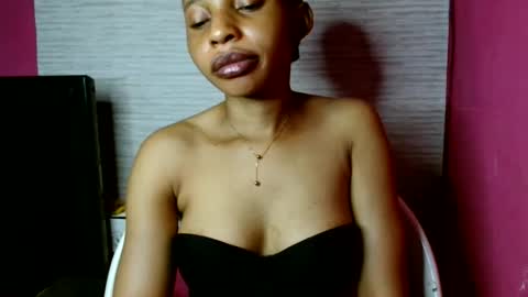 Snapshot of slimass31 chatting on 06-06-26, 10:36 slimass31 online show from 06-06-26, 10:36