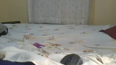 slimgal253 online show from 04-25-26, 01:41