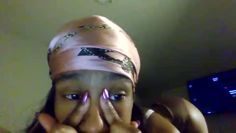 Snapshot of slimmmgooodiexoxo chatting on 12-19-24, 10:42 slimmmgooodiexoxo online show from 12-19-24, 10:42