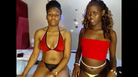 Snapshot of slimmy_kitties chatting on 10-13-25, 03:28 slimmy_kitties online show from 10-13-25, 03:28
