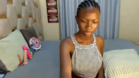 slimqueenbae online show from 07-20-26, 05:55