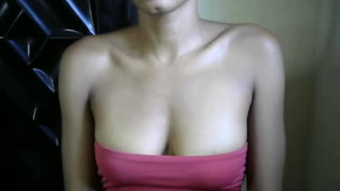 Snapshot of slimzy_hotxx chatting on 05-14-26, 12:01 Grace online show from 05-14-26, 12:01