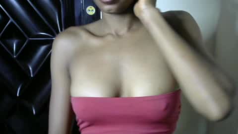 Snapshot of slimzy_hotxx chatting on 05-18-26, 07:25 Grace online show from 05-18-26, 07:25