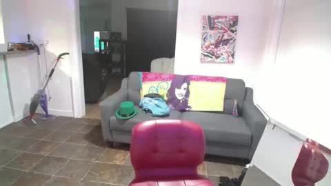 Snapshot of slomoblendz chatting on 03-11-25, 10:51 slomoblendz online show from 03-11-25, 10:51