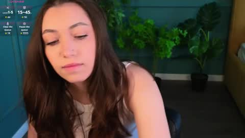 Emilia online show from 04-27-26, 12:14