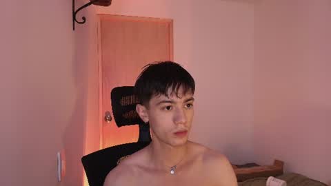 Snapshot of slowburnmystic chatting on 07-26-26, 03:25 slowburnmystic online show from 07-26-26, 03:25