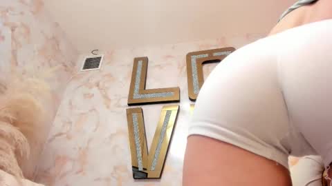 Paola  online show from 02-25-26, 01:26