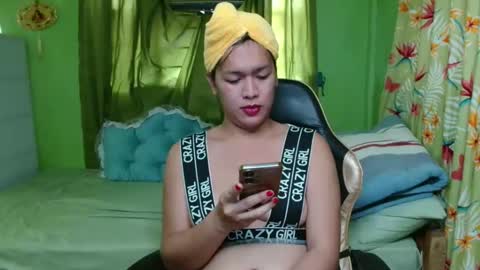 superhotscarlet online show from 03-10-26, 07:13