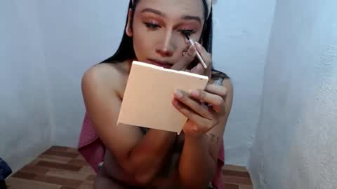  Lovie  online show from 09-19-25, 05:13