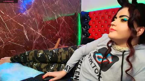 Ana    online show from 02-20-26, 01:57