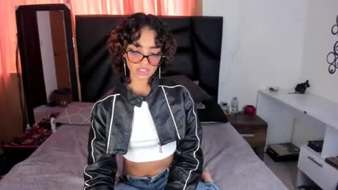 Snapshot of slutty_venus7 chatting on 07-14-26, 06:35 slutty_venus7 online show from 07-14-26, 06:35