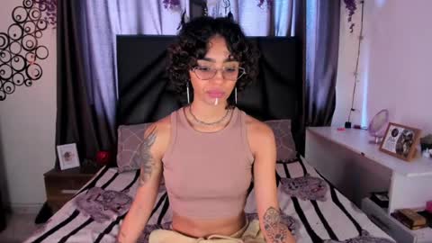 Snapshot of slutty_venus7 chatting on 08-02-26, 03:21 slutty_venus7 online show from 08-02-26, 03:21