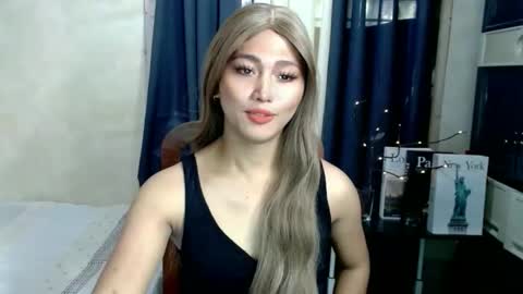 Snapshot of slutty_yesha chatting on 09-15-25, 12:43 Slutty yesha online show from 09-15-25, 12:43