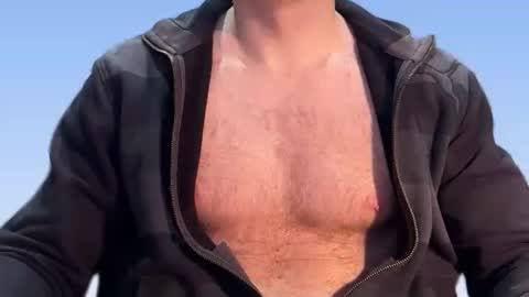 Snapshot of slvbcn75 chatting on 03-08-26, 06:01 slvbcn75 online show from 03-08-26, 06:01