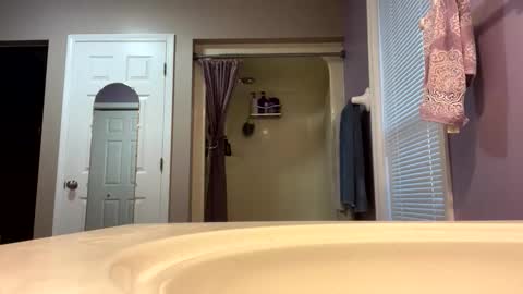 sly050585 online show from 01-08-26, 09:39