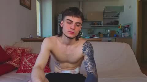 Gus online show from 04-27-26, 08:45