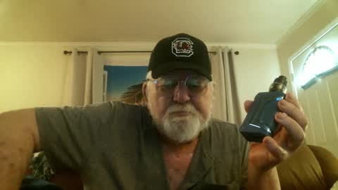 Snapshot of slydevi1 chatting on 10-13-25, 09:37 Slydevil online show from 10-13-25, 09:37