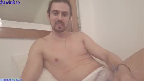 slytwink20 online show from 09-10-25, 01:27