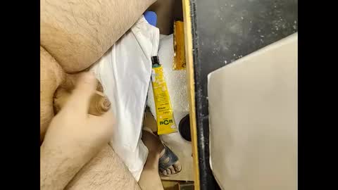 Snapshot of small_1986 chatting on 12-18-24, 10:19 transmisin gratuita bajo demanda free broadcast on demand online show from 12-18-24, 10:19